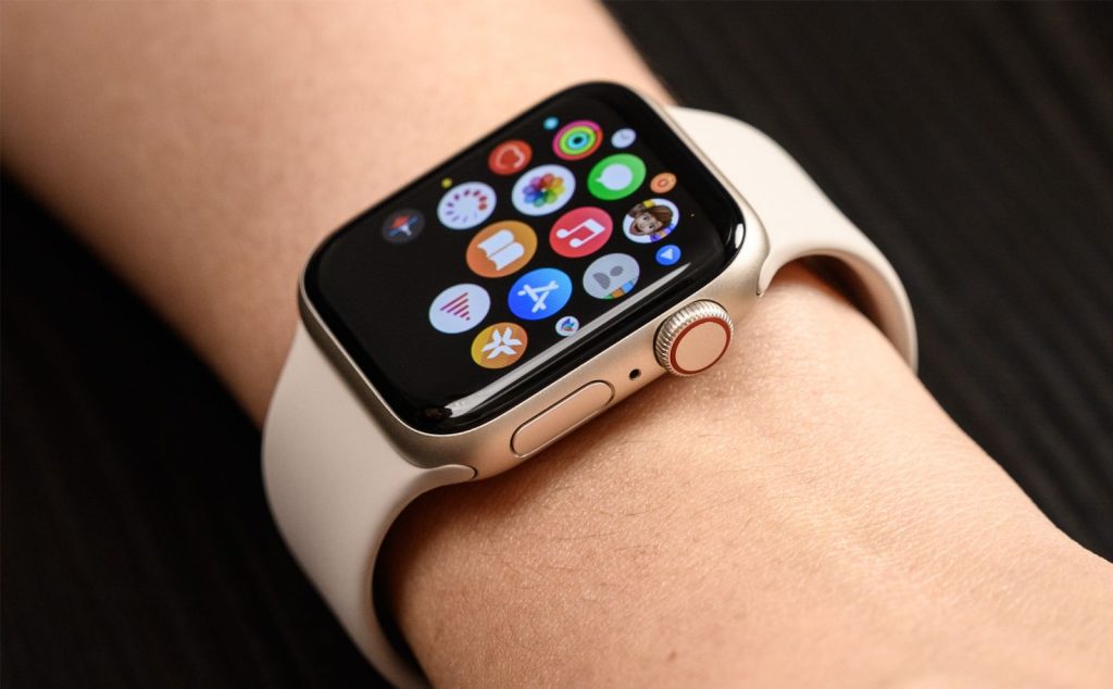 dong-ho-thong-minh-chong-nuoc-applewatch_se_2022